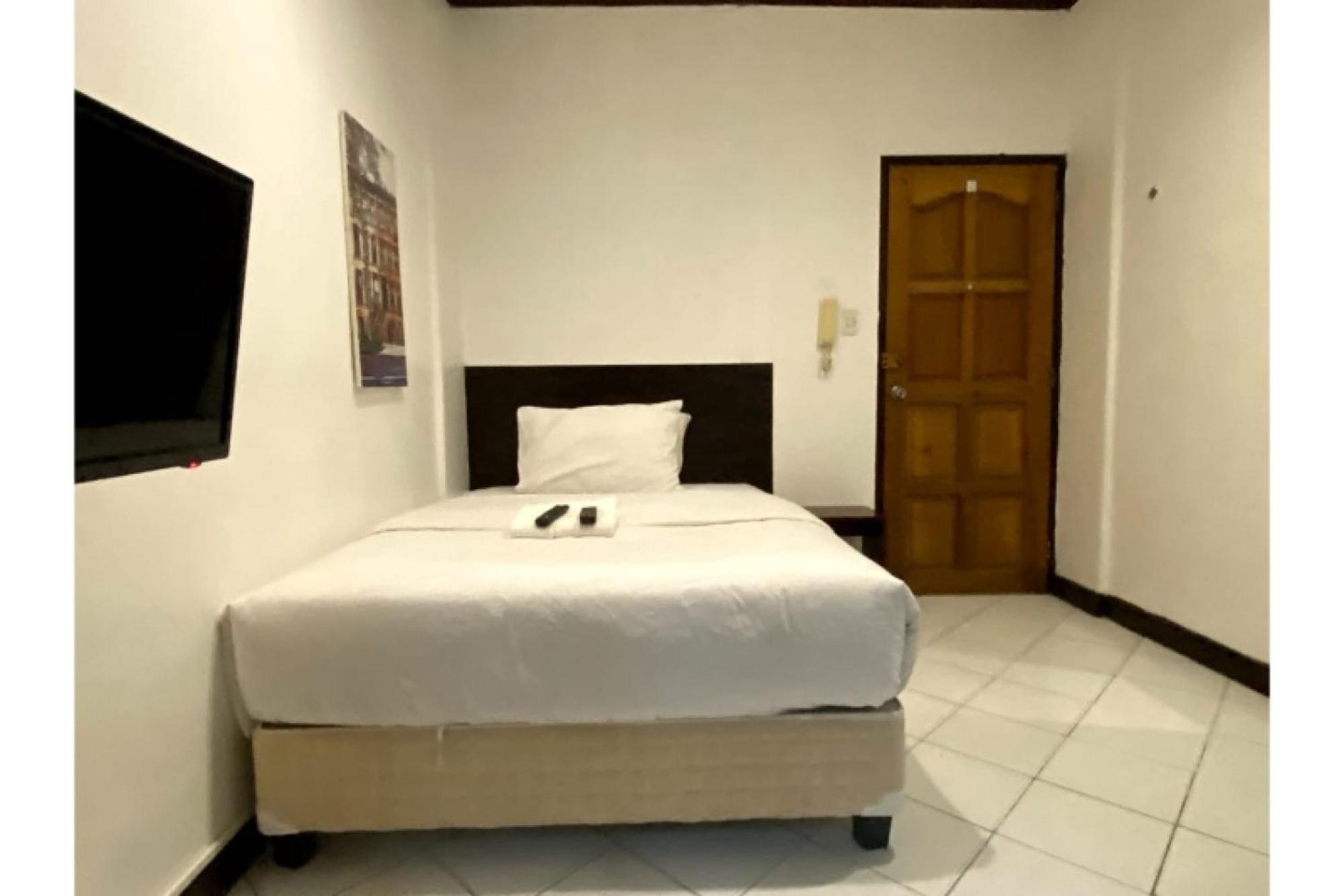 Oyo 857 City Stay Inns Makati Avenue Makati City Exterior foto